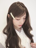 ノイ(noi)&nbsp;顔周りレイヤーカットくびれヘアミルクティーベージュカラー