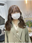 ミルクティーベージュカラー顔周りレイヤーカットインナーカラー