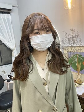 チャプター 問屋町(chapter) ミルクティーベージュカラー顔周りレイヤーカットインナーカラー