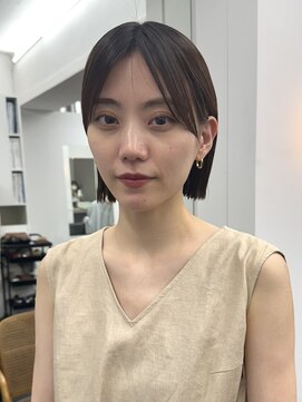シベルバレー 横浜(sibell) ＊20代30代切りっぱなしボブタッセルボブ顔周りレイヤーオリーブ