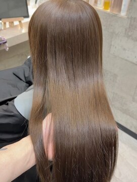アリア イースト バイ エクラート 新宿東口店(ARiA east byECLART) ヘーゼルベージュ