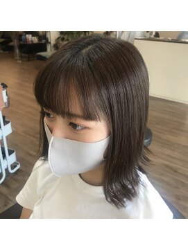 ベイス アワジ(BASE) ぱっつんボブ