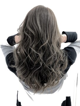 エヌプラス(N+) 黒髪グラデヘアーオリーブグレー小顔に見せるヘアココアベージュ