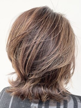 ステア ケース(stair case) 【NATASHA】ミディアム中盛りレイヤー