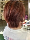 ほんのり外ハネが可愛いショートスタイル
