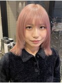 ピンクベージュ