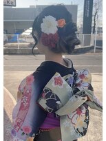 ヘアーメイク ケーツー(Hair Make K2)&nbsp;小顔メイクアップと裏編ふんわりヘア