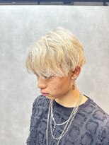 デフカッヅ 北千住(DEF CUTZ) ホワイトブロンド