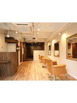 少人数制だからこその、落ち着いた空間でリラックスして過ごせる♪大型店が苦手な方にもオススメ◎