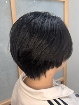 イゾラ(isola) 【isola】ハンサムショート/ショートボブ/レイヤー/ボーイッシュ