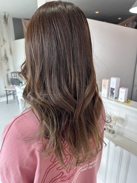 ユルフ(yulf) 明るいグレージュ