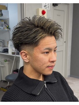 スキル 池袋(SKILL) ハイライト×フェザーショート