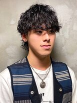 ディスイズバーバーサード(THIS IS BARBER 3rd)&nbsp;波巻きパーマ　ウルフマッシュ　束感スタイリング