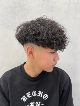 ルースト 西院店(ROOST) スペインカール×スキンフェード