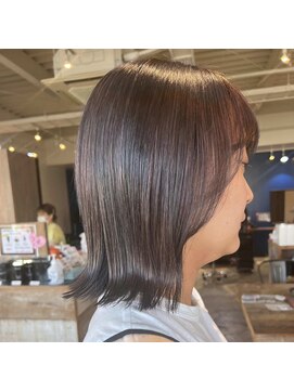 ミルシンク(1005mille cinq) ニュアンスカラー/くすみブラウン/外ハネカット