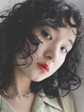 アネト(aneto) ミディアムカーリー