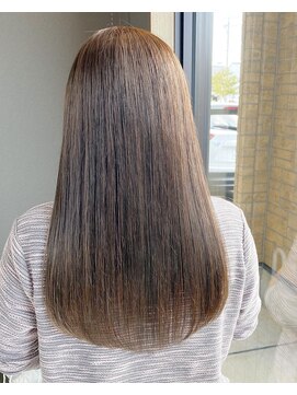 フィオーレ ヘアデザイン(FIORE hair design) アッシュベージュ/水素トリートメント