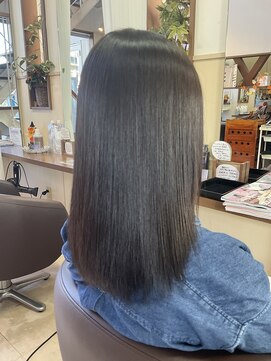 コアフィールフィス(COIFFURE fils) 新規お得クーポンあり【見附　今町】黒髪ストレートヘア