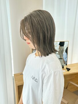 イノセントヘア(innocent.hair) ニュアンスカラーきりっぱなしボブ