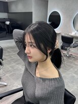 ジーニー 千葉(GENiE) 結んでも可愛い顔周り/おくれ毛/韓国ヘア【佐藤詩門】