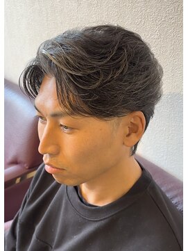 ブリランチン イワタ(Brilliantine Iwata) 軽い質感の毛流れパーマ