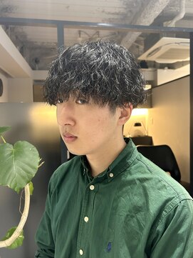 ノブレス ノアール(NOBLESSE NOIR) ツイストスパイラルパーマ