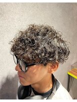 クフィア メンズヘアー カンポ 天王寺店(CUFFIA MEN'SHAIR CAMPO)&nbsp;スパイキーショートブルーブラックスパイラルパーマ メンズ