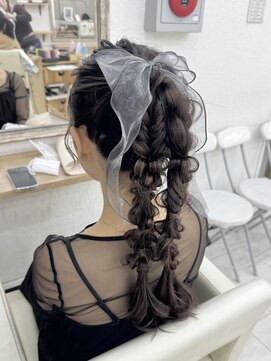 プティクローシェ バイ クオーレ(petite cloche by CUORE) 編み下ろしポニー