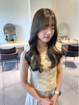 スリー(three.) 【three.】オリーブ×顔まわりレイヤー