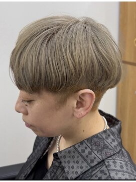 ランタンバイソロン(Rantan by Solon) ブリーチ/アディクシー/ダブルカラー/白髪ぼかし/千葉/船橋