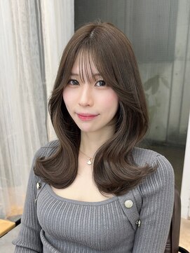 プラチナ(PLATINA) レイヤーカット顔まわり前髪セミロング20代30代40代