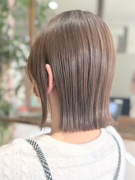 スピラ アサヒガオカ(SPiRA ASAHIGAOKA) 【小顔にみせるミニボブ★】切りっぱなしボブ×顔まわりレイヤー