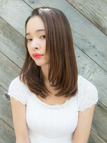 ルティア(Lutia)&nbsp;センターパート 大人かわいいナチュラルストレート