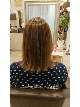 ウィービーパセリ atre川越店(WE BE PARSLEY) ベージュハイライトカラー♪【担当 木村沙織】