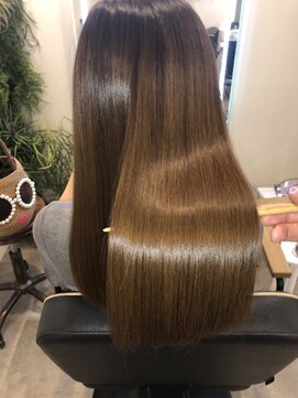 アールサロン アオヤマ(Rr SALON AOYAMA) サファイアミネコラロング