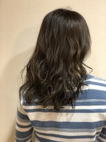 ジュジュル 稲毛本店(jujur)&nbsp;透明感カラー/ロング/カーキグレージュ/大人かわいい【稲毛】