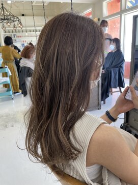 ブエナビスタ(BUENA VISTA) ハイライト/ベージュカラー/艶髪