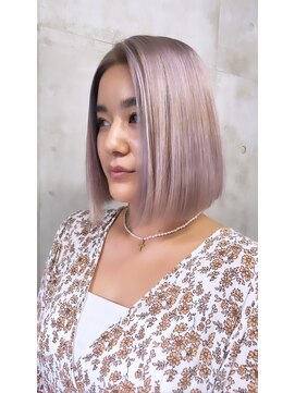 ソルトウォーター(SALT WATER) 切りっぱなしボブ　× ホワイトベージュ