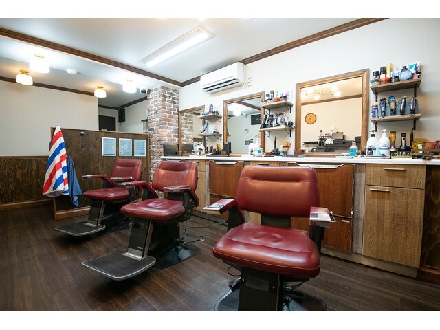 ヒガシジュウジョウバーバーショップ(Higashi-Jujo BARBER SHOP)