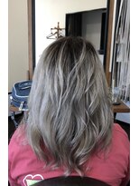 リピュア(Re:PURe)&nbsp;**ホワイト系シルバーグレーシャドールーツ**