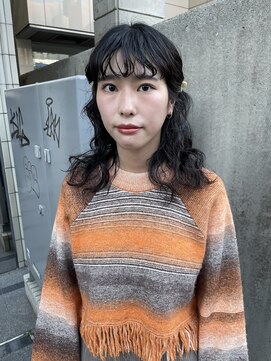 シラフ(SHIRAF) 【Yoshida】ミディアムヘアのスパイラルパーマ