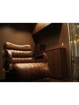 髪の悩みが相談しやすく、理想の髪質へ変身*話題のメテオトリートメント導入の”髪質改善特化サロン”