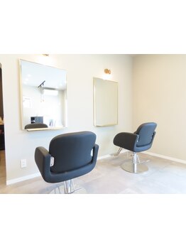 知識と経験豊富なオーナーStylistだけのプライベートsalon◇マンツーマンで悩みに寄り添い丁寧に施術します