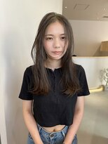 イノセントヘア(innocent.hair) グレーベージュニュアンスカラーレイヤーロング