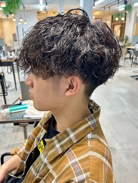 グランデュール 焼津店(GRANDEUR) 波ウェーブ