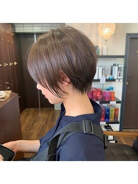 リコバイアフロート(riko by afloat) 【畑中正敏】20代30代40代◎小顔丸みくびれショート、ボブ