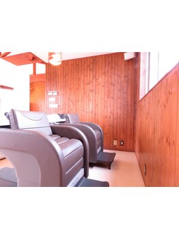 緑あふれる穏やかな癒しの空間で、心も髪もリラックス◇