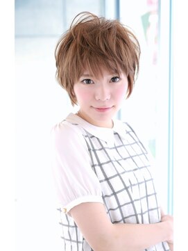 ステラ ヘア モード(Stella hair mode) ☆束感のあるカットでさりげない毛流れも強調☆