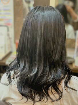 グラープリール Grapperire グレージュハイライトカラー