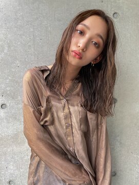 ルーム(Loom.) 重めミディアムウェーブ